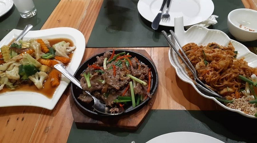mix-veg-beef-and-pad