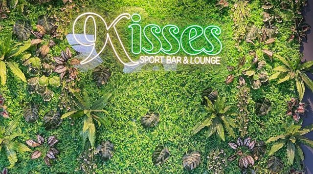 9Kisses Sport Bar &amp; Lounge